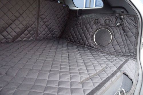 Jeep Grand Cherokee Boot Liner - Speaker covered in mesh