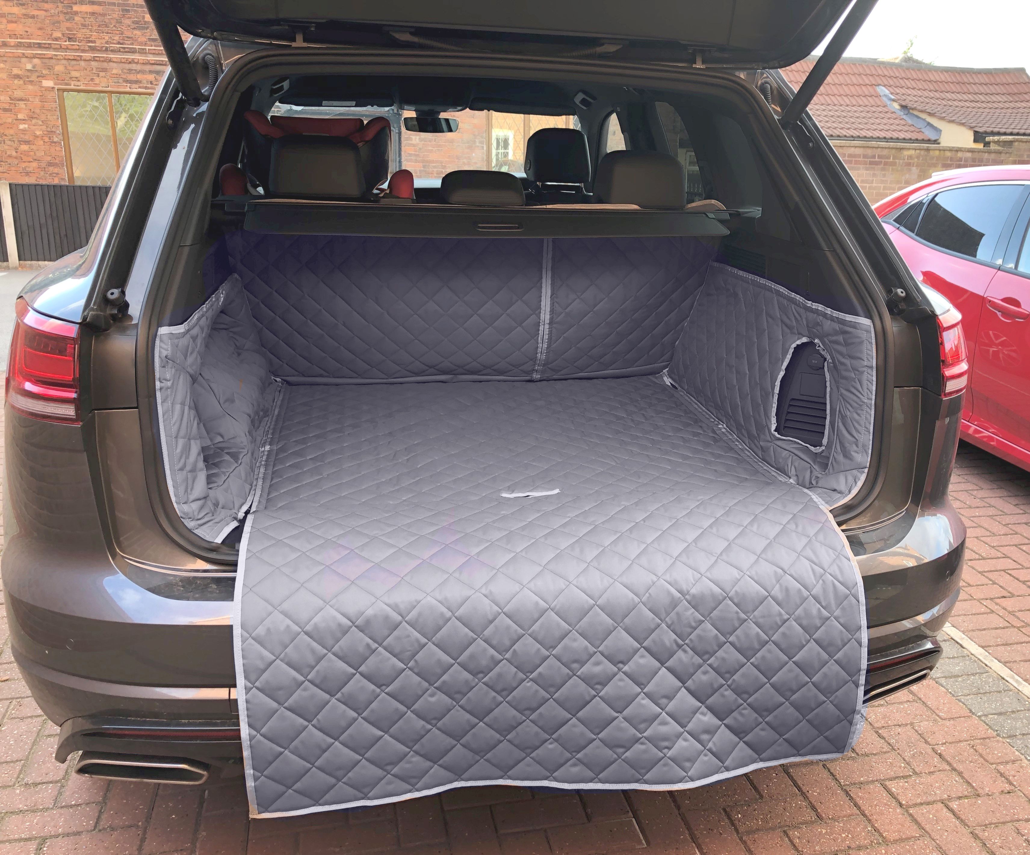 1 Piece Fully Tailored Boot Liner