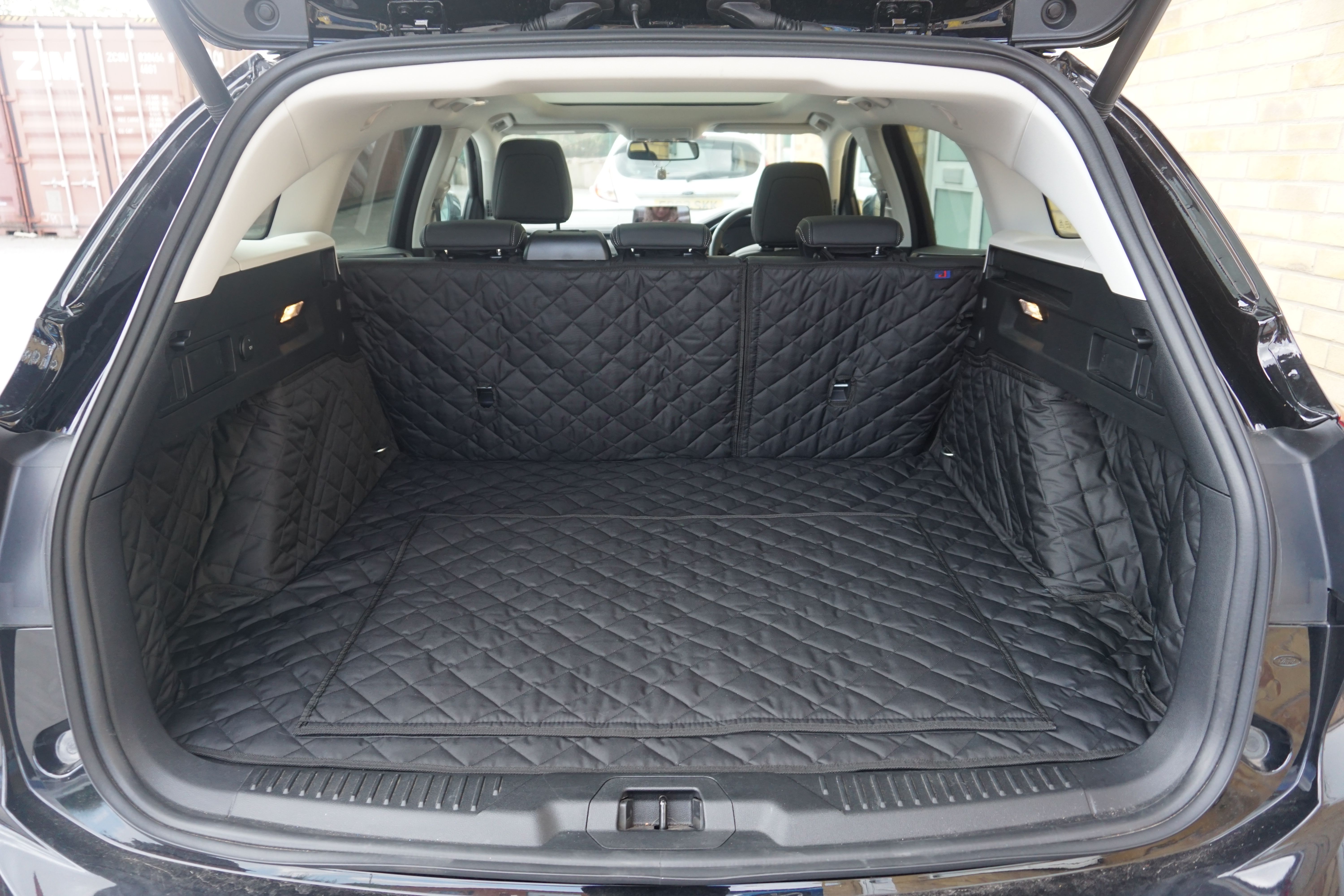 1 Piece Fully Tailored Boot Liner