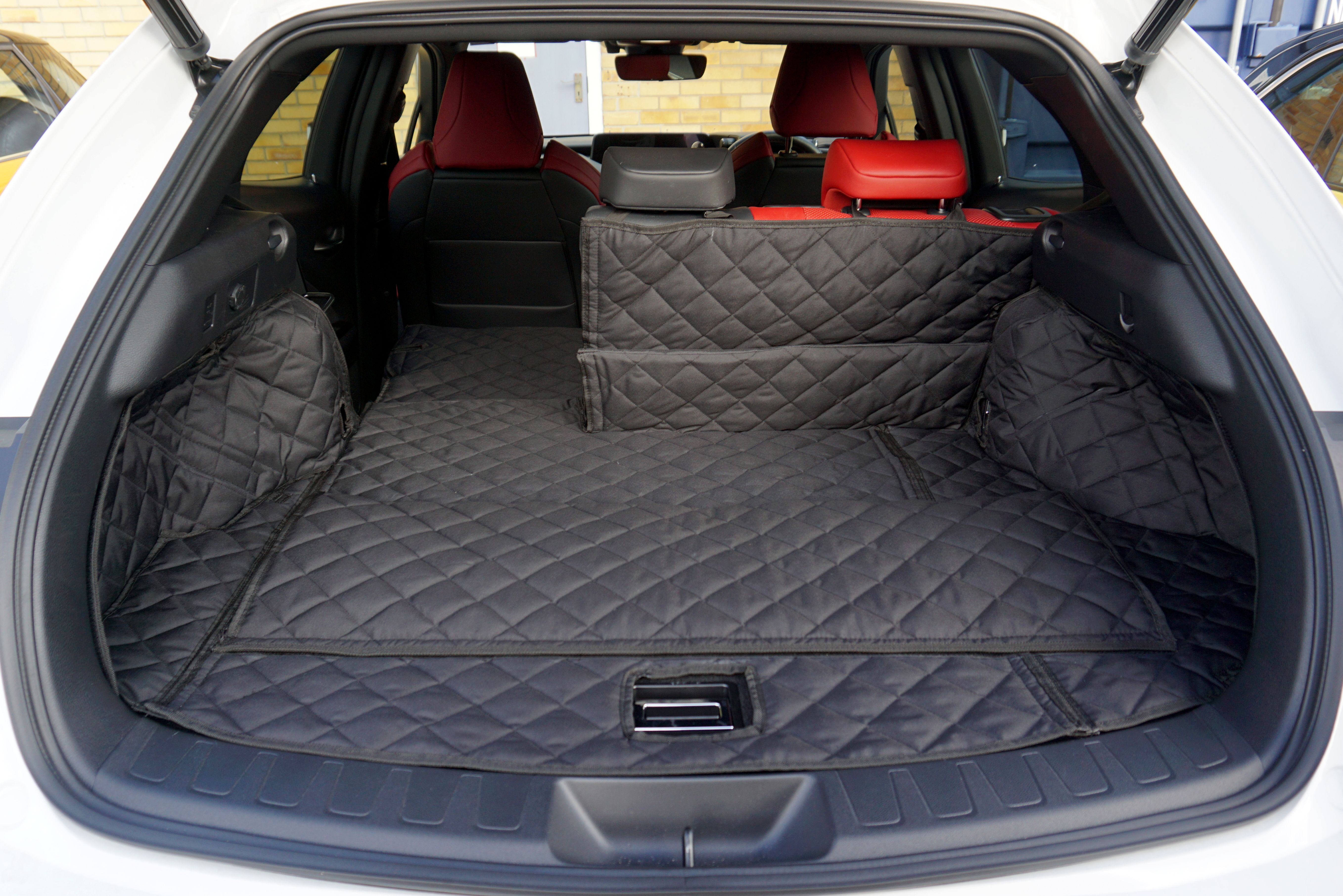 1 Piece Fully Tailored Boot Liner