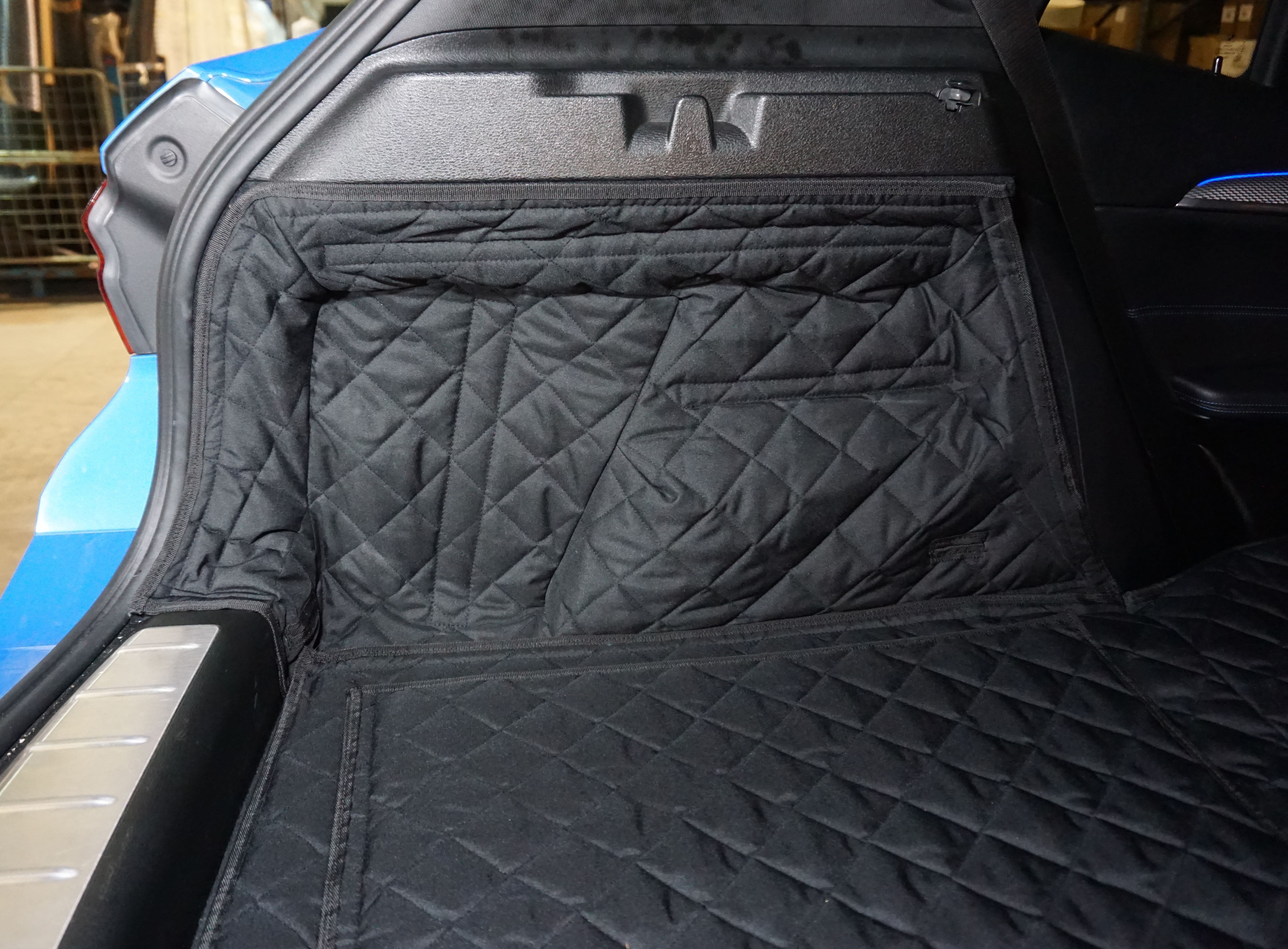 1 Piece Fully Tailored Boot Liner