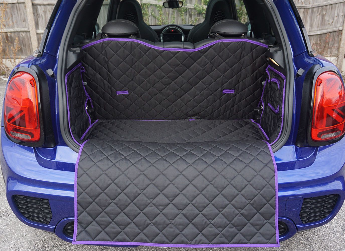 1 Piece Fully Tailored Boot Liner