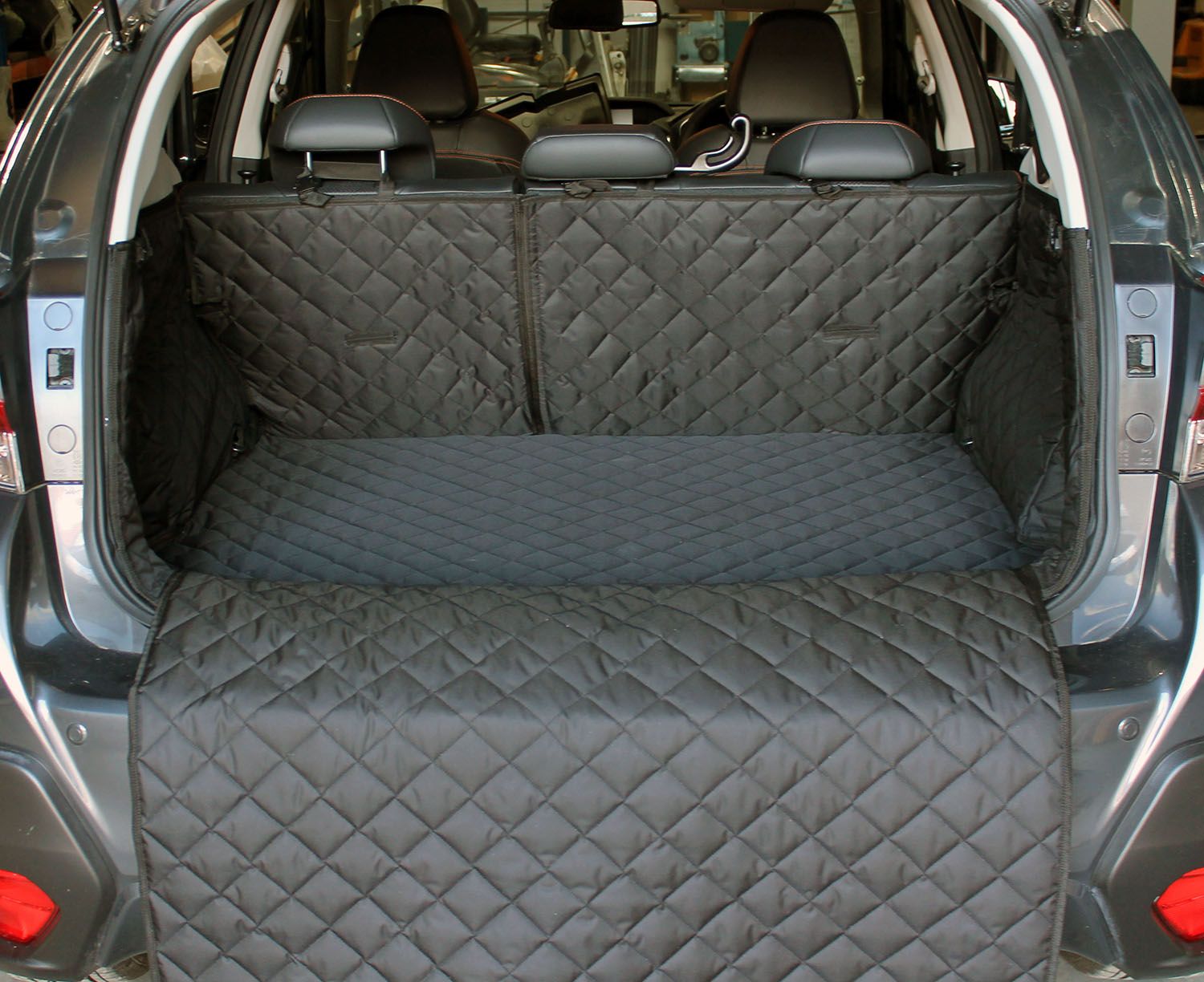 1 Piece Fully Tailored Boot Liner