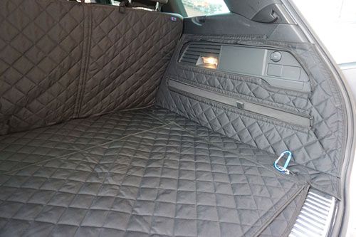 Volkswagen Touareg Boot Liner - with right side light and 12v point